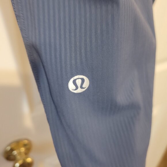Slate blue lululemon joggers - Picture 4 of 4